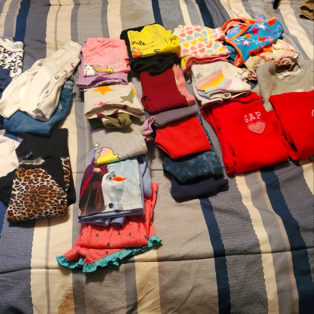 2T Little Girl Lot. Super Cute